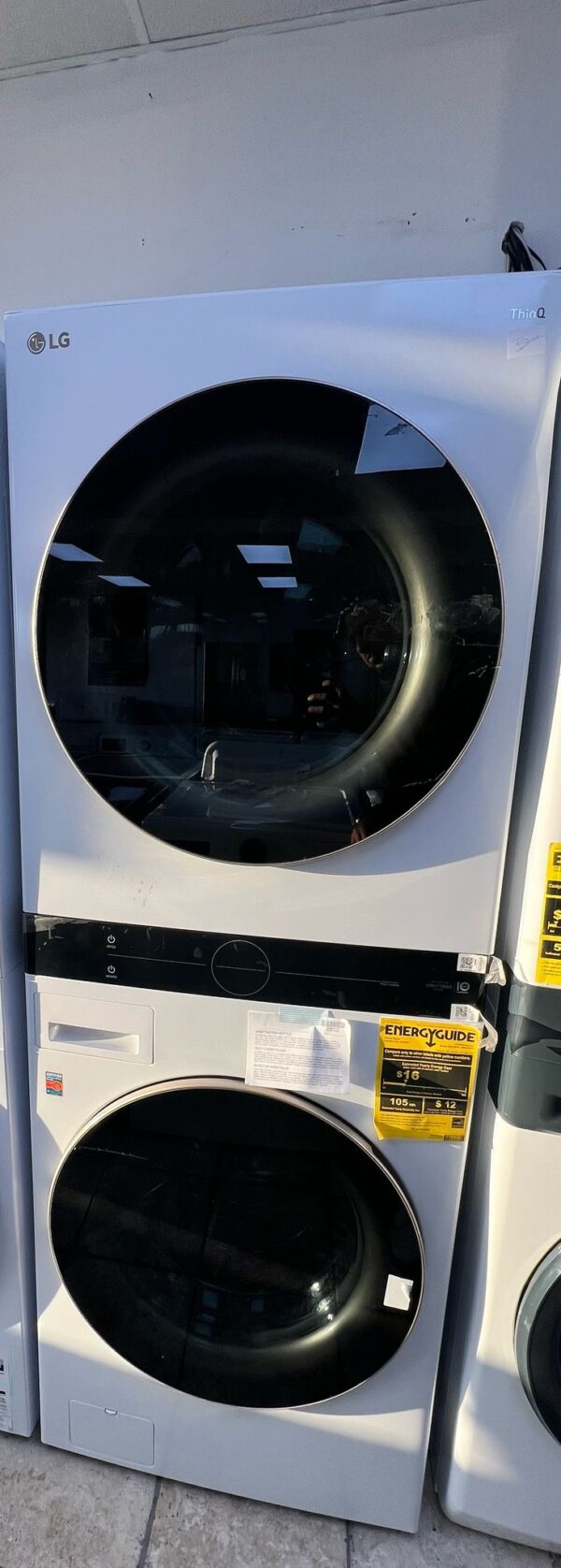 LG Washer Dryer Set In White Color